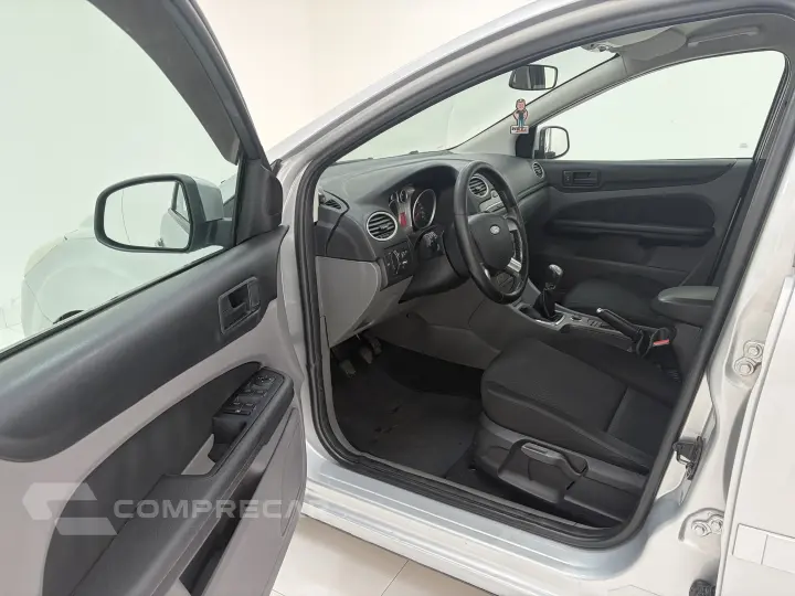 FOCUS 1.6 SE Sedan 16V