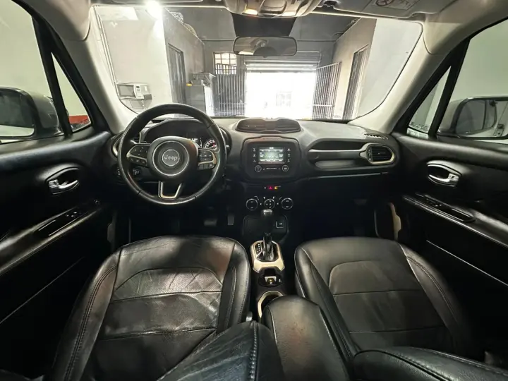 Renegade 1.8 16V 4P FLEX LONGITUDE AUTOMÁTICO