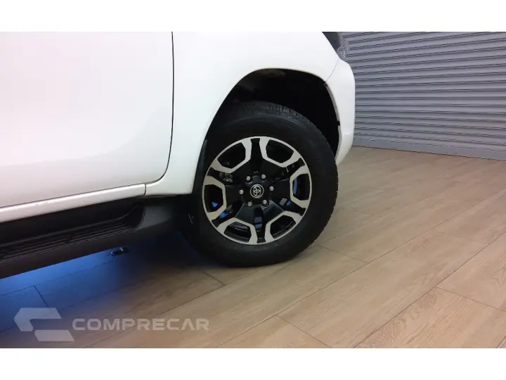 HILUX 2.8 D-4D TURBO DIESEL CD SRX LIMITED 4X4 AUTOMÁTICO