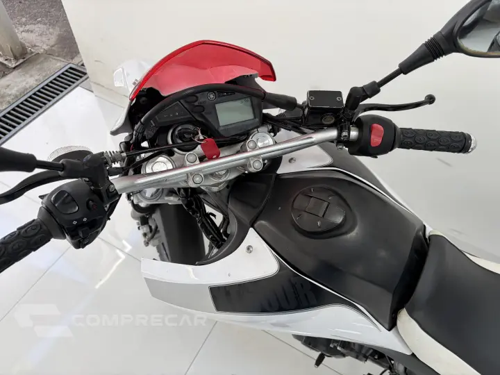 Xt