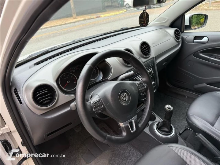 SAVEIRO 1.6 Cross CE 8V
