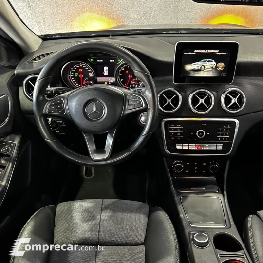 GLA 200 Style 1.6 TB 16V/Flex Aut.