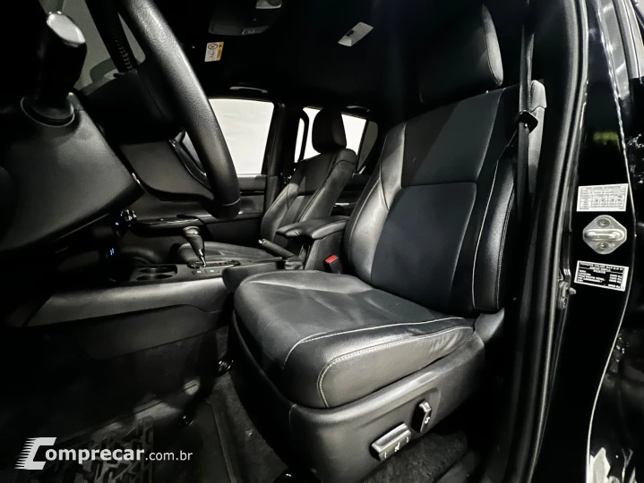 Hilux Cabine Dupla Hilux 2.8 TDI SRX CD 4x4 (Aut)