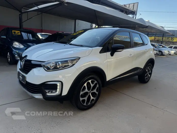 Captur 1.6 16V 4P FLEX SCE INTENSE X-TRONIC CVT