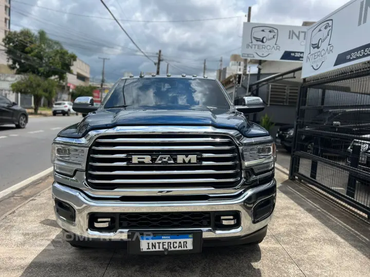 3500 6.4 Hemi Laramie Longhorn 4X4 CD V8