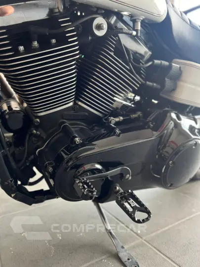 DYNA SUPER GLIDE CUSTOM