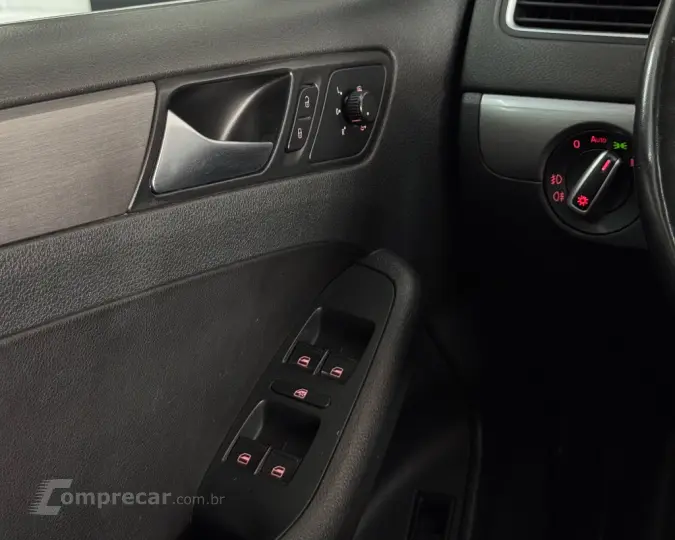 JETTA Highline 2.0 TSI 16V 4p Tiptronic