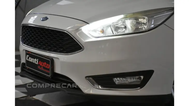 FOCUS SEDAN - 2.0 SE 16V 4P POWERSHIFT