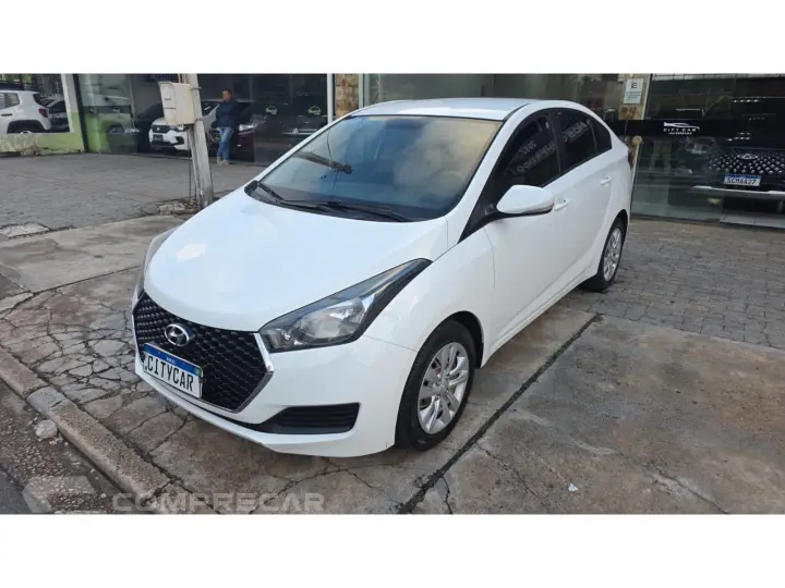 HB20S 1.6 COMFORT PLUS 16V FLEX 4P AUTOMÁTICO
