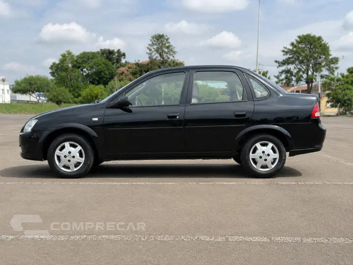 Classic Sedan 1.0 4P VHCE FLEX LS