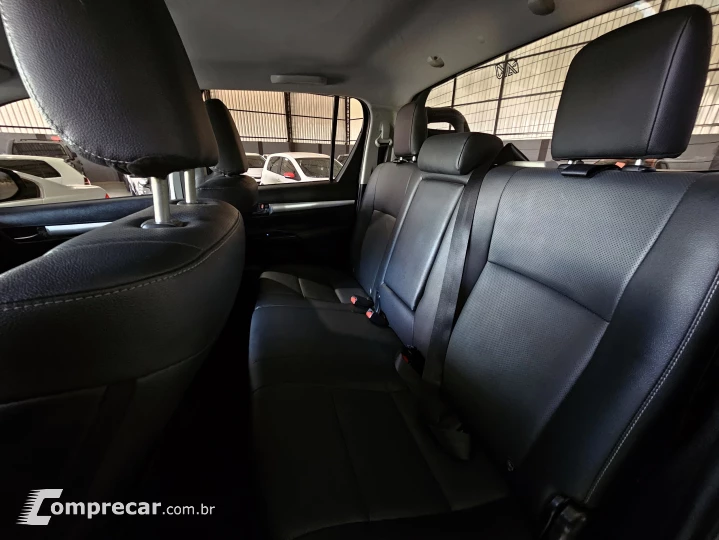 HILUX 2.8 D-4d Turbo CD SRX 4X4