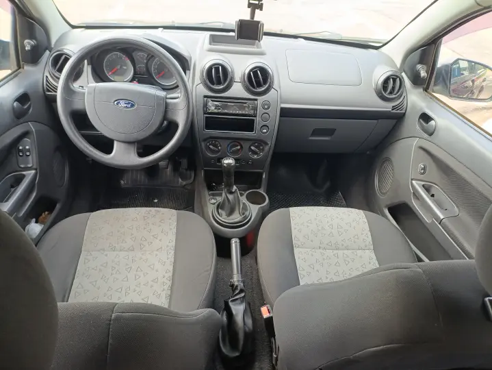 FIESTA 1.6 Rocam SE Plus Sedan 8V