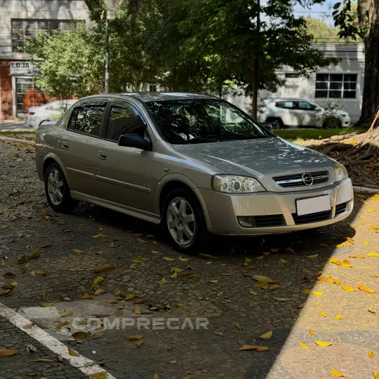 ASTRA 2.0 MPFI Elite Sedan 8V