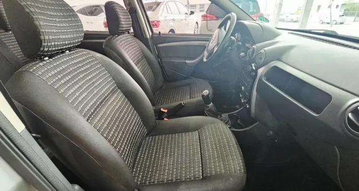 SANDERO EXP1016V