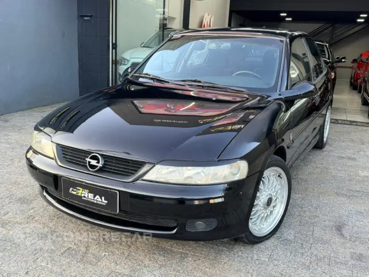 VECTRA 2.0 MPFI GLS 8V GASOLINA 4P MANUAL