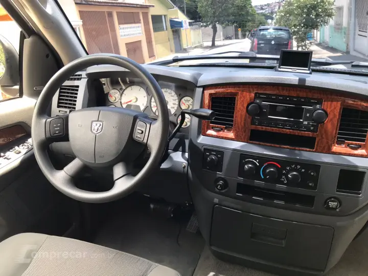 2500 5.9 SLT 4X4 CD I6 24V Turbo