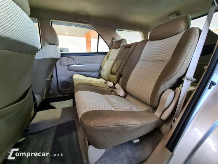 HILUX SW4 SR 4X2 2.7 AUTOM GG
