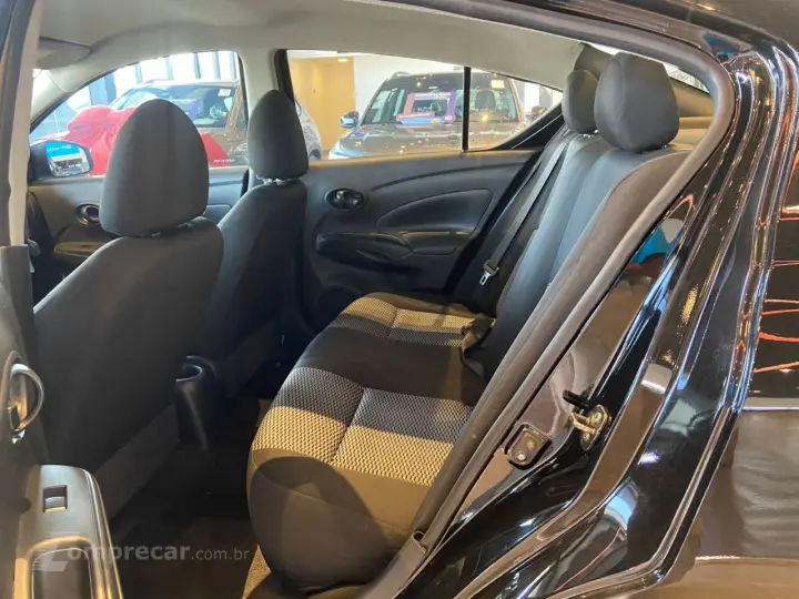 Versa Sedan 1.6 16V 4P FLEX S