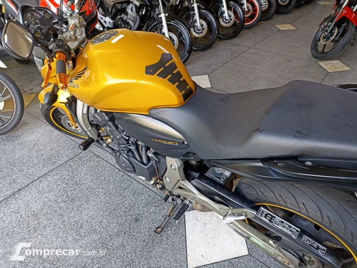 CB 600F HORNET