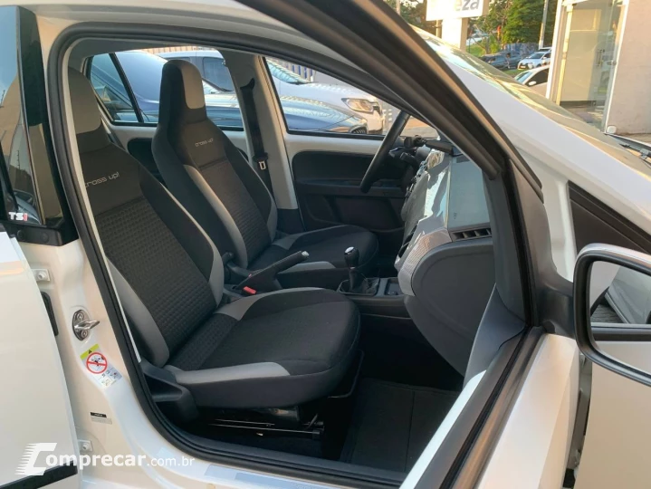 up! cross 1.0 TSI Total Flex 12V 5p