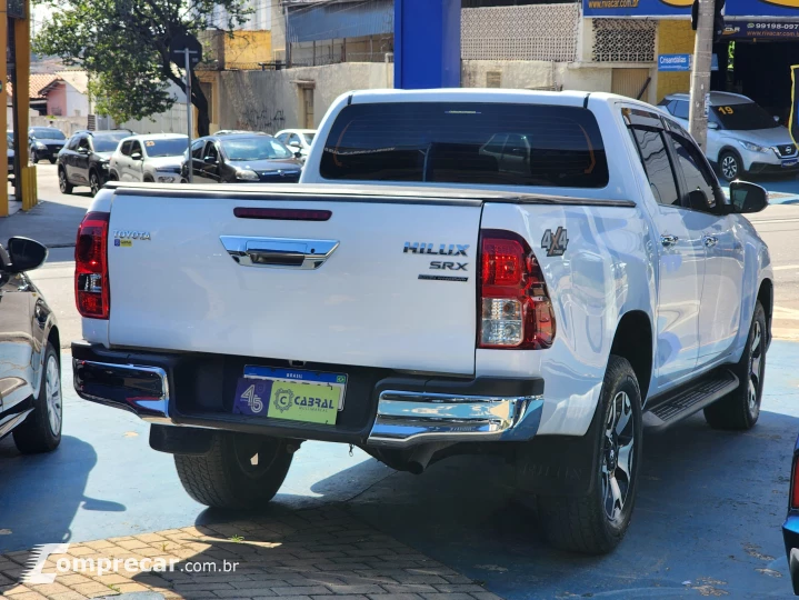 HILUX 2.8 D-4d Turbo CD SRX 4X4