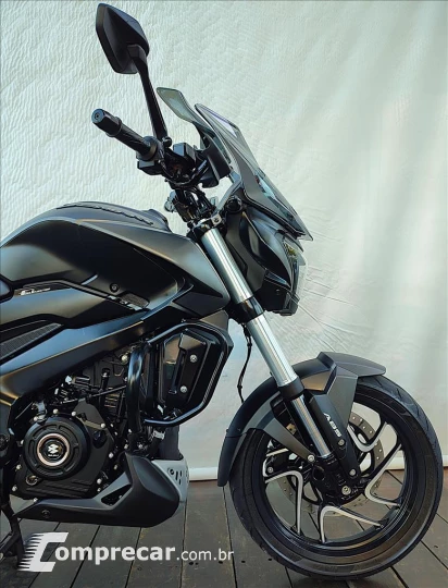 DOMINAR 400