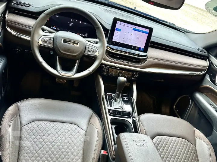 COMMANDER 1.3 T270 TURBO FLEX OVERLAND AT6