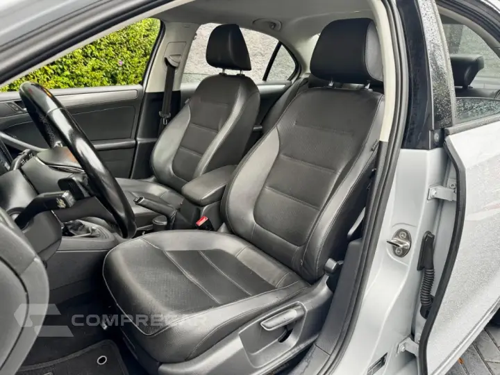 JETTA 1.4 16V TSI COMFORTLINE GASOLINA 4P TIPTRONIC