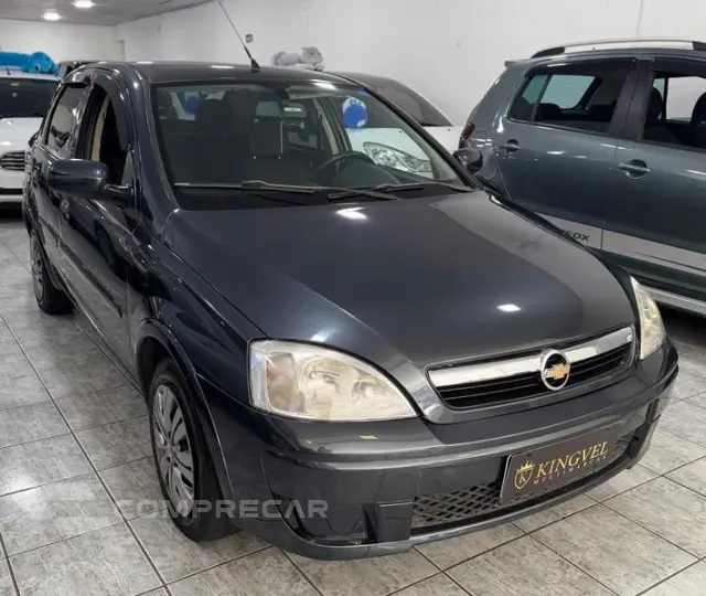 CORSA SEDAN PREMIUM
