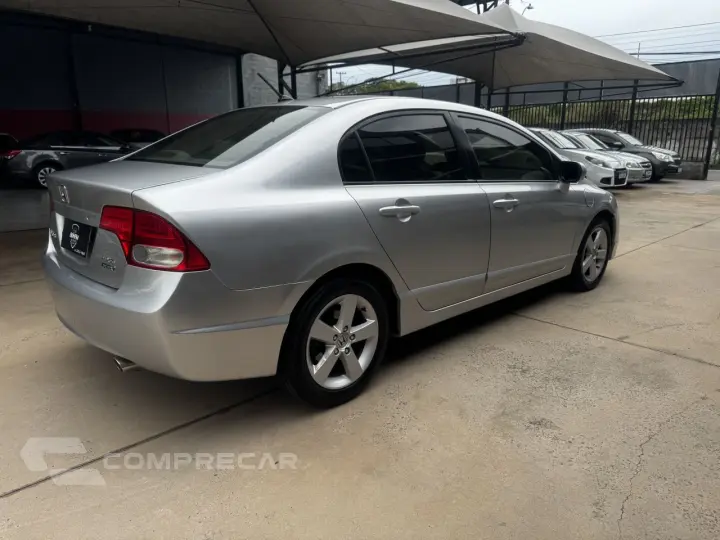 Civic 1.8 16V 4P FLEX LXS AUTOMÁTICO
