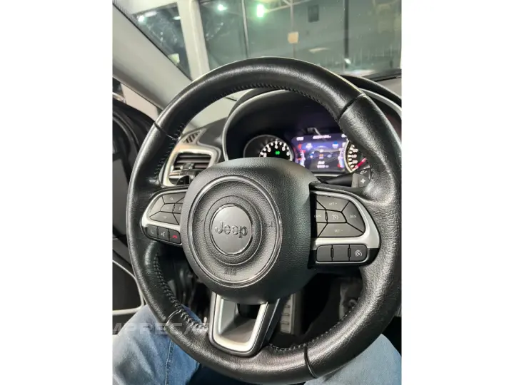 COMPASS 2.0 16V FLEX LONGITUDE AUTOMÁTICO