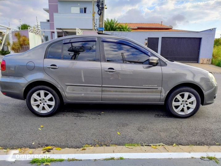 POLO SEDAN 1.6 MI Comfortline 8V