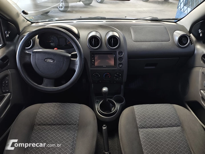 FIESTA 1.6 MPI Sedan 8V