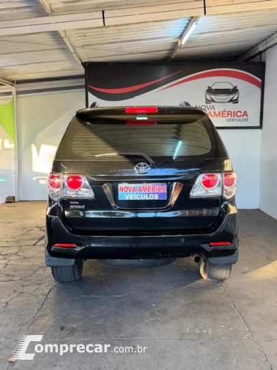 Hilux SW4 SR 4x2 2.7/ 2.7 Flex 16V Aut.
