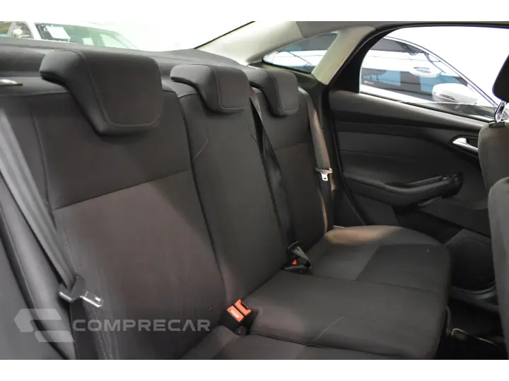 FOCUS 2.0 SE FASTBACK 16V FLEX 4P POWERSHIFT