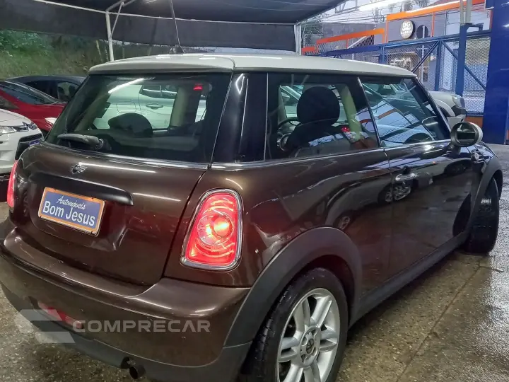 One 1.6 16V Gasolina 2P Manual