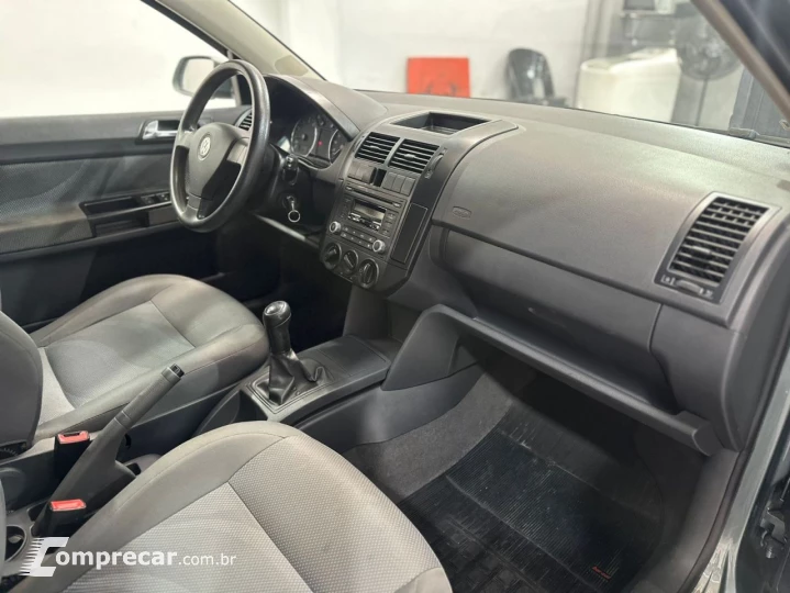 Polo Hatch 1.6 4P FLEX
