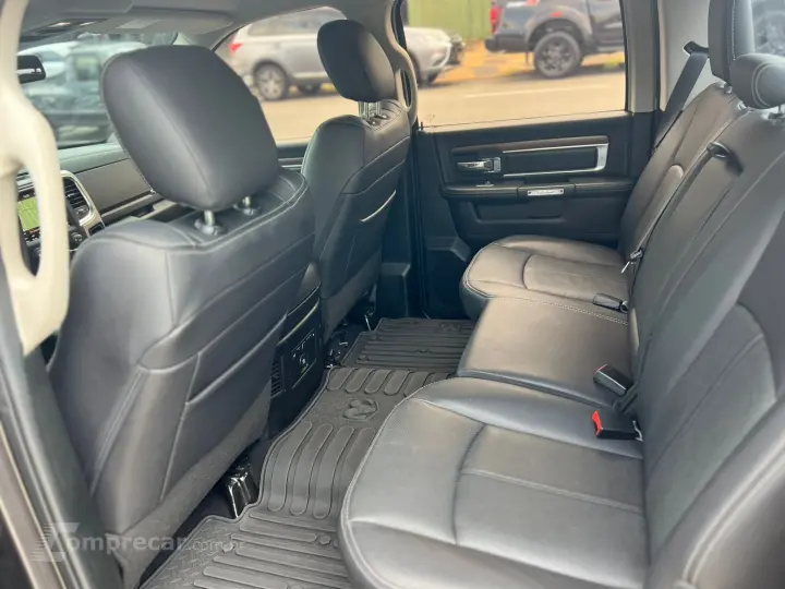 CLASSIC 5.7 V8 Laramie CD 4X4