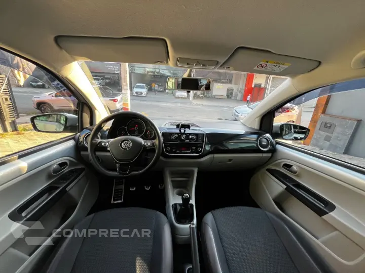 up! high 1.0 TSI Total Flex 12V 5p