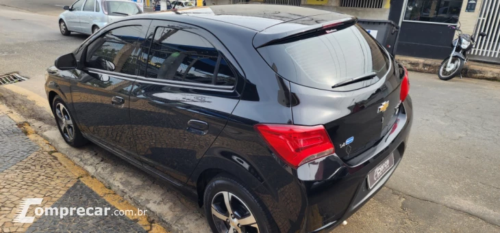 ONIX 1.4 MPFI LTZ 8V