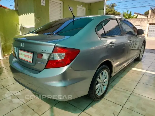 CIVIC - 1.8 LXS 16V 4P AUTOMÁTICO