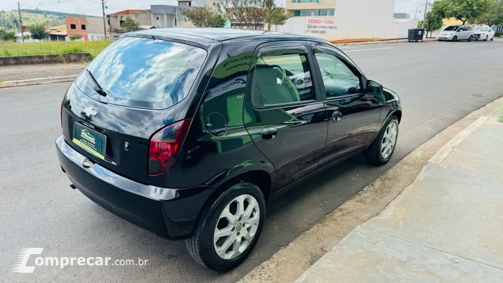 CELTA 1.0 MPFI LT 8V