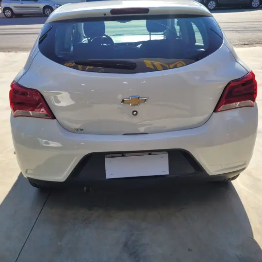 ONIX HATCH LT 1.0 8V FlexPower 5p Mec.