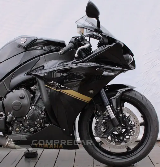 YAMAHA YZF R1