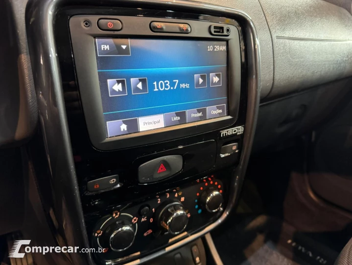 DUSTER TECHROAD 2.0 Hi-Flex 16V Aut.