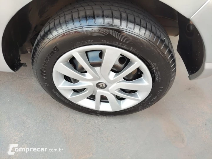SANDERO