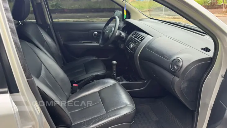 LIVINA 1.6 S 16V