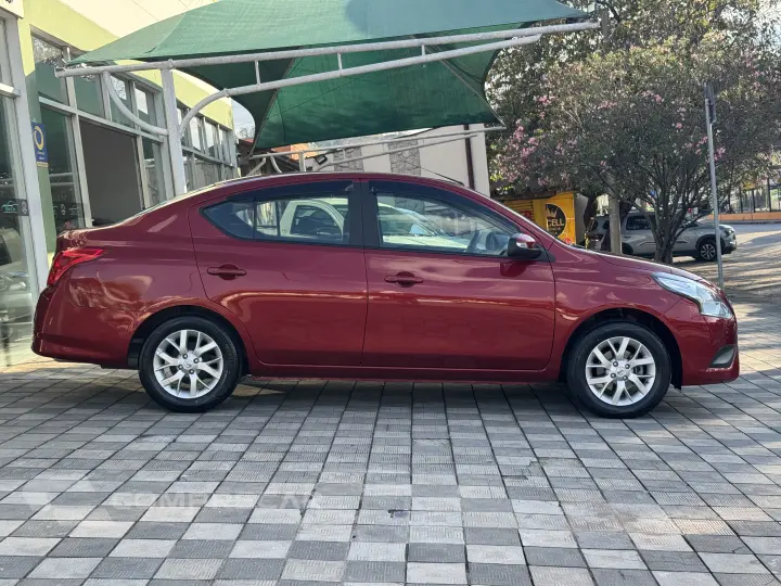 VERSA SV 1.6 16V FlexStart 4p Aut.