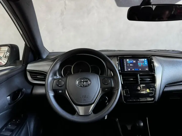 YARIS 1.5 16V FLEX XL MULTIDRIVE