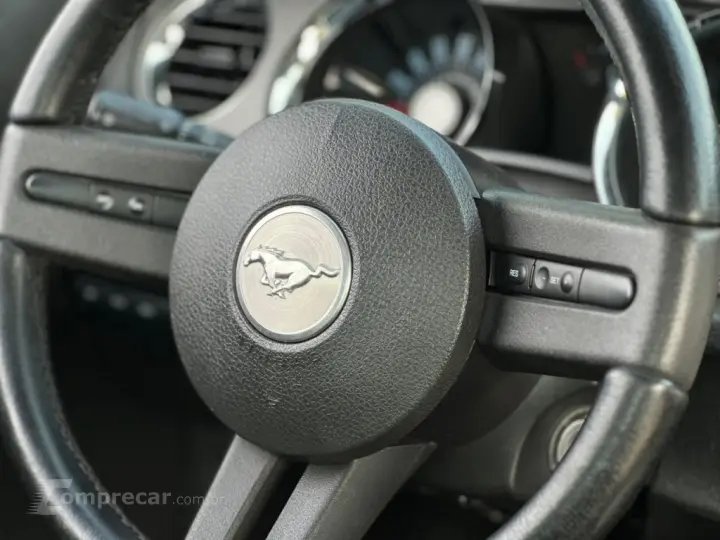 MUSTANG 3.7 COUPÉ V6 24V GASOLINA 2P MANUAL